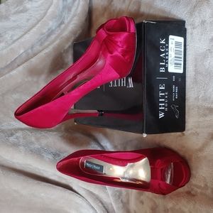 4" WHBM Shoes NIB